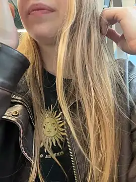 Sunny___Bunny – Live XXX-chat