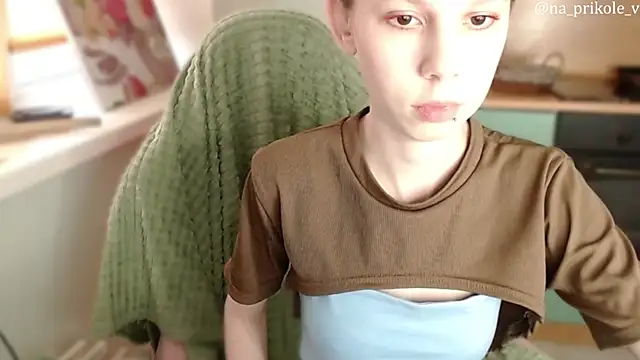 na_prikole_'s Live XXX Chat