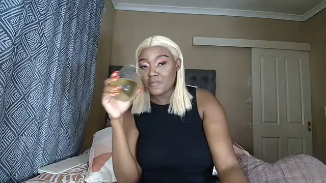 Chat +18 de nanababe1 ao vivo