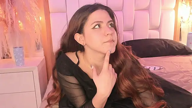 Daphne_And_Roger Pertunjukan Webcam