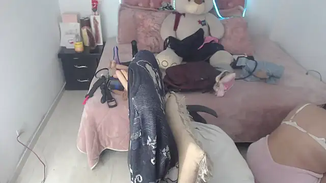 Chat +18 de patty_squirt_ ao vivo