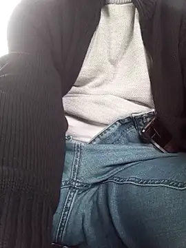 Keremdemirbay3 网络视讯表演