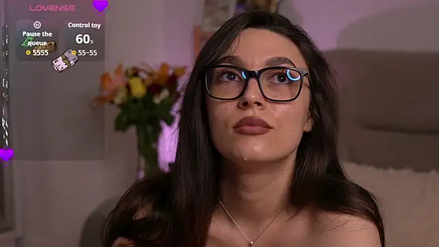 Mona_Lisss Adlı Modelin Canlı XXX Sohbeti