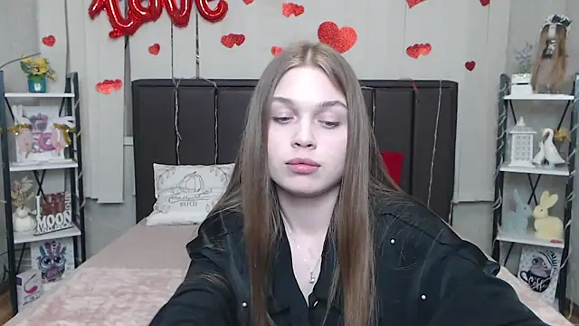 LaraPikan Live XXX chat