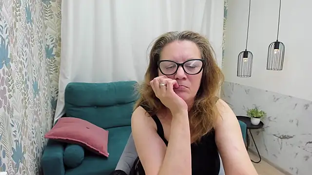 Chat +18 de LeaPure ao vivo