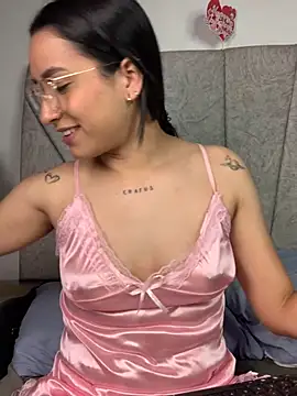 Chatroom XXX en direct de Val12777