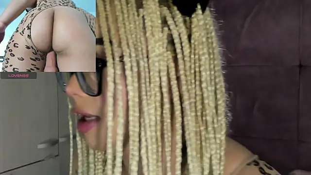 conny__curly's Live XXX Chat