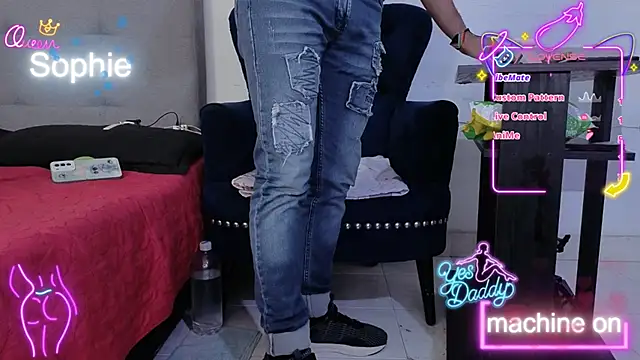 Sophiehuntress Adlı Modelin Web Kamerası Şovu