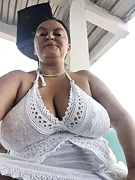 Horny-Mommy-Dirtyのウェブカメラショー