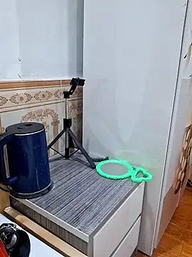 ngocngoc_cute: απευθείας συνομιλία ΧΧΧ