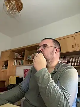 DeltaalexのライブXXXチャット