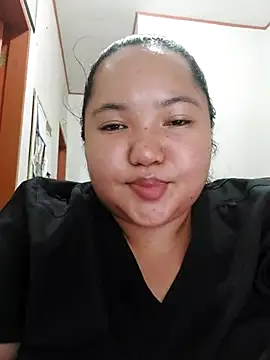 LianaCruzado's Live XXX Chat