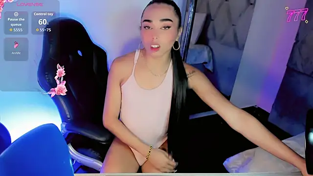 Živý XXX chat Daniiela_Ember