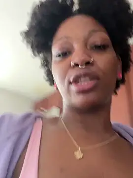 Chat XXX en directo de mochamimi