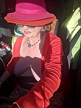 Hot-Muci 现场XXX聊天