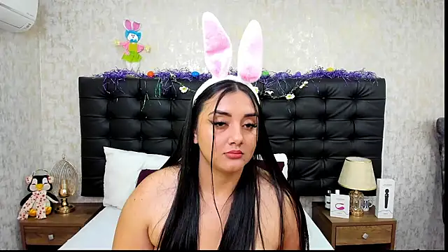 AmaliaDalton Adlı Modelin Canlı XXX Sohbeti