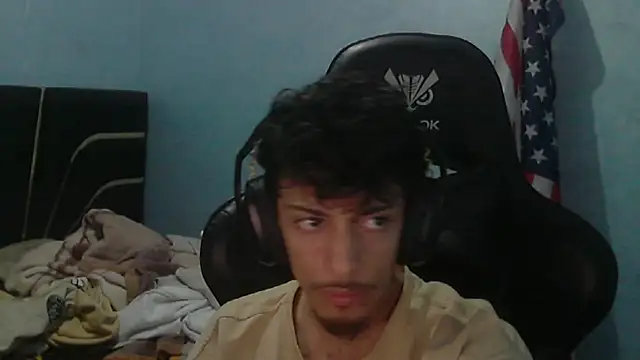 Chat +18 de Dark_DesireX ao vivo