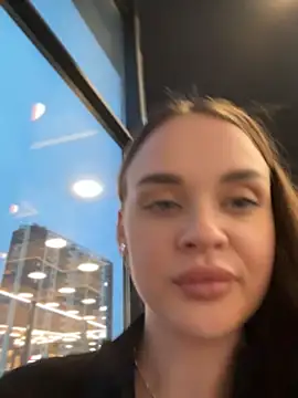 KristiRich Adlı Modelin Canlı XXX Sohbeti