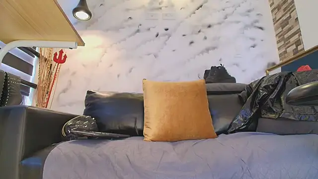 Sophie_LittleS: онлайн-секс-чат