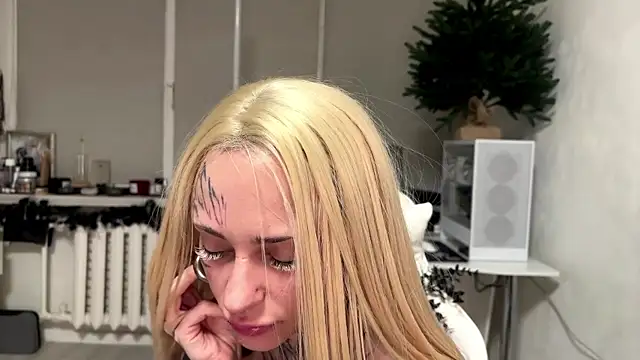 Živý XXX chat KizzieSherbert