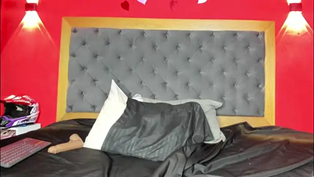 YayaHilton 라이브 XXX 채팅