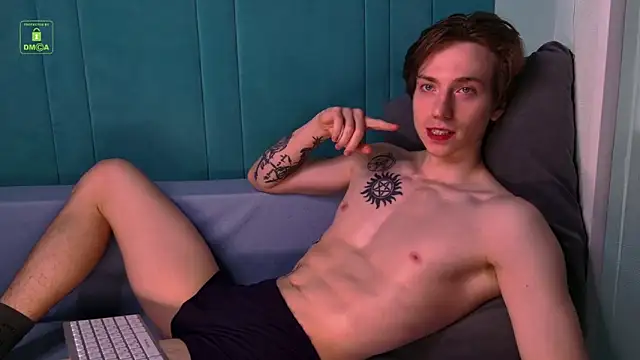 ares_pallini Show in webcam