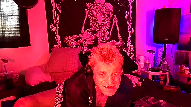 whitehole4bbc252 Webcam show