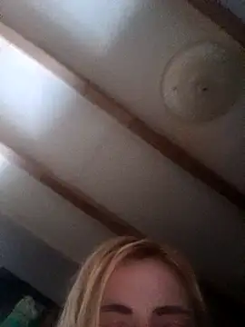 Chat XXX en directo de Shirley0810