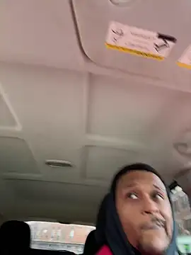 Pokazy przed kamerką – rayyymack