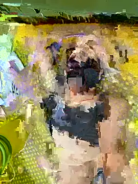 Pooja_Love143's Webcam Show