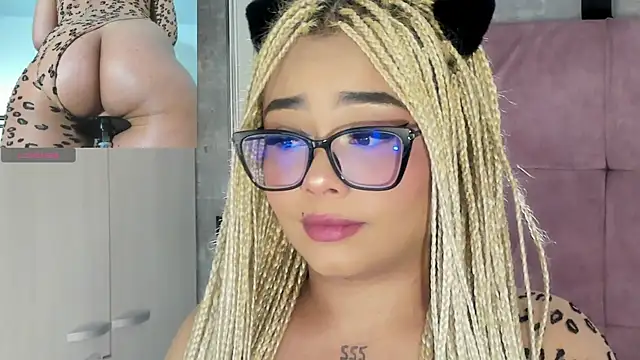 conny__curly's Live XXX Chat