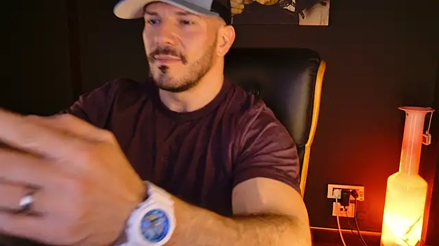 AngeloEricのライブXXXチャット