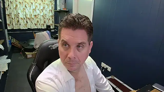 tilobinder Pertunjukan Webcam