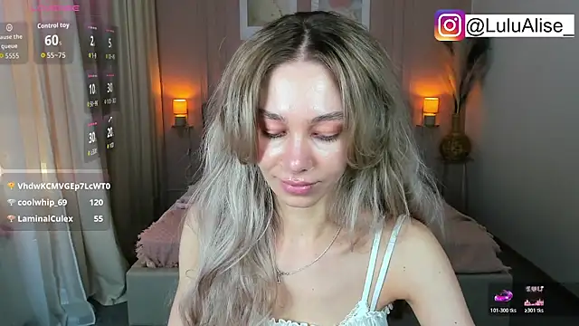 Chat +18 de LuluAlis ao vivo