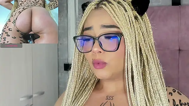 conny__curly Chat XXX live