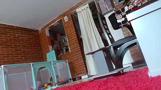 Lia_rouse04 Chat XXX live