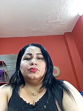 MISSPERVERTXXX Adlı Modelin Canlı XXX Sohbeti