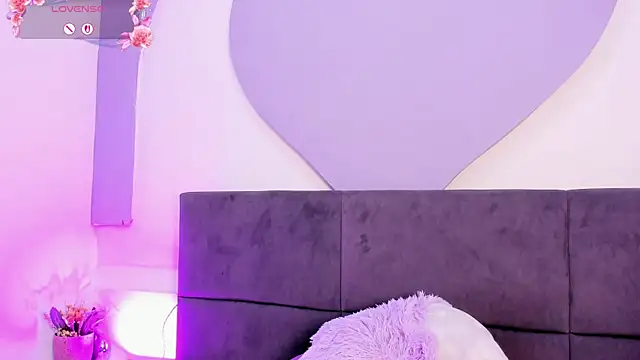 amira_cute2's Live XXX Chat