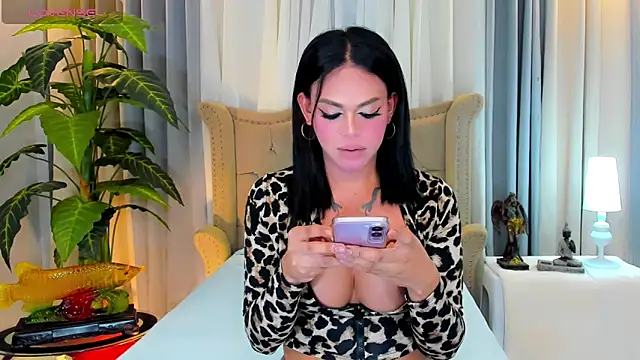 Živý XXX chat MochaliciousTransOnTop