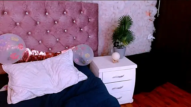 Sofiazaf_'s Live XXX Chat