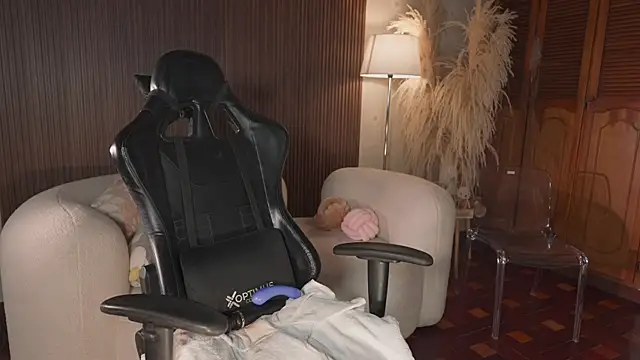 KateOwens Adlı Modelin Canlı XXX Sohbeti