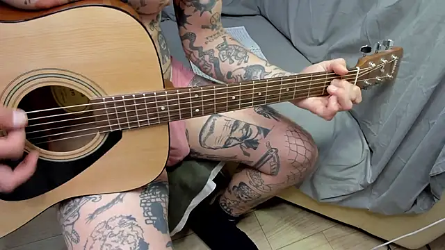 Вебкам-шоу layneinchains