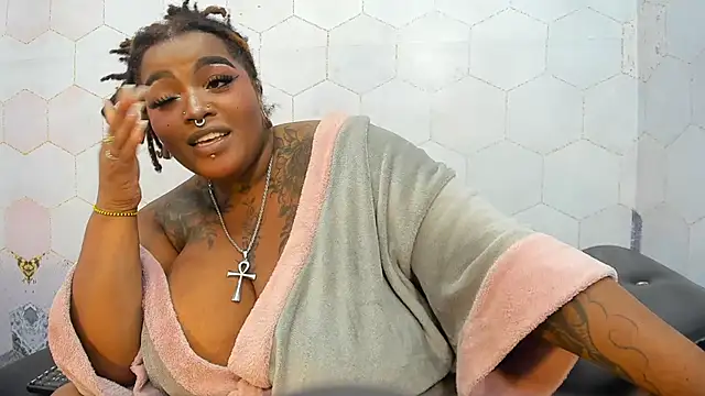 Anaa_Fuentess 现场XXX聊天