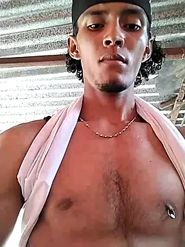 spittermasterpig1 Adlı Modelin Canlı XXX Sohbeti