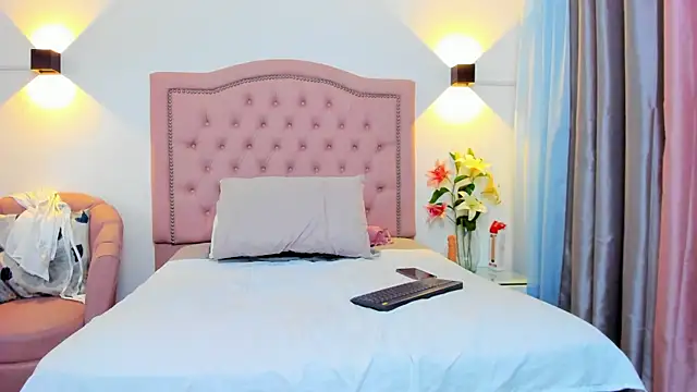 Živý XXX chat Paulynavera