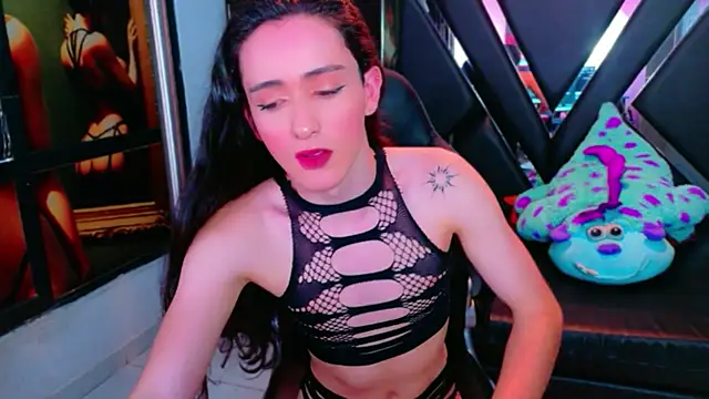 Ivony_Giselle Show in webcam