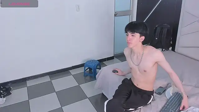 Show modela AerumChae na web-kameri