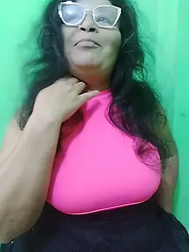 Amarantha25's Live XXX Chat