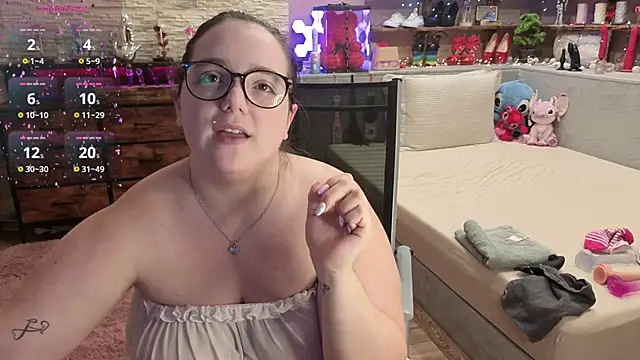 دردشة Kimberly-Caprice الجنسية المباشرة