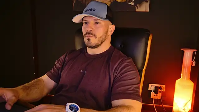 XXX chat uživo modela AngeloEric